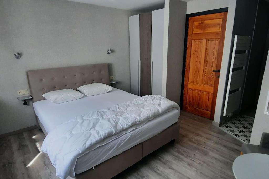 Le Relais Des Imprimeurs Villa Буйон Екстериор снимка